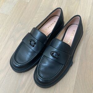 Coach Leah platform loafers- Size 7 VGUC